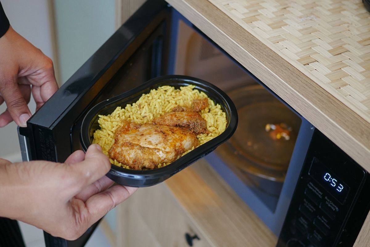 Is Microwaving Food Actually Bad for Your Health?