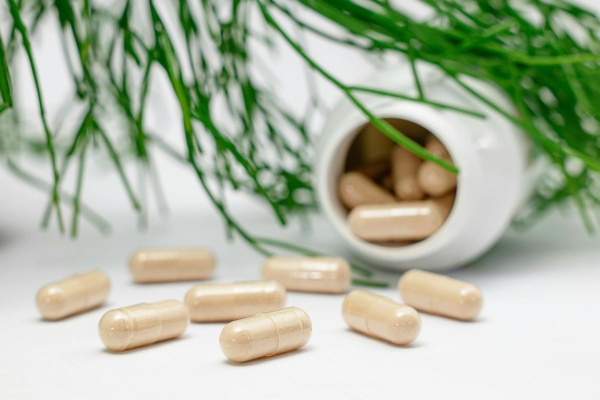 What Is Magnesium Glycinate? Benefits, Side Effects & Dosage